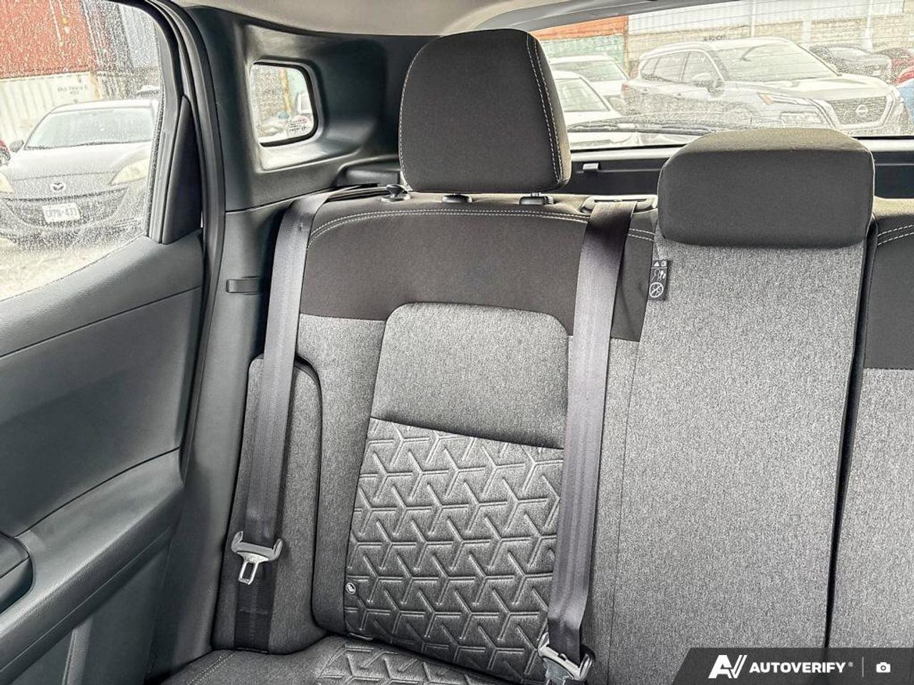 2025 Nissan Kicks SV Photo