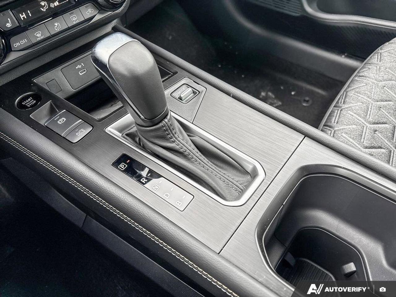 2025 Nissan Kicks SV Photo