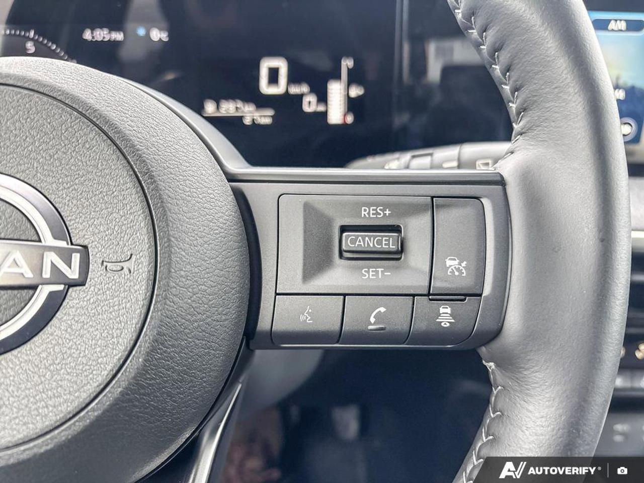 2025 Nissan Kicks SV Photo