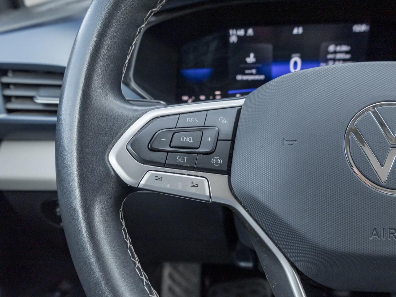 2022 Volkswagen Taos Comfortline 4Motion Photo