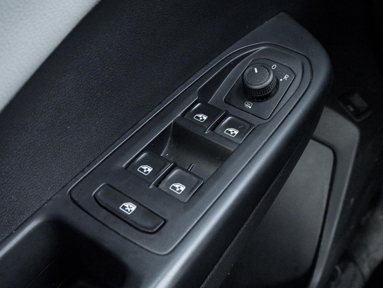 2022 Volkswagen Taos Comfortline 4Motion Photo