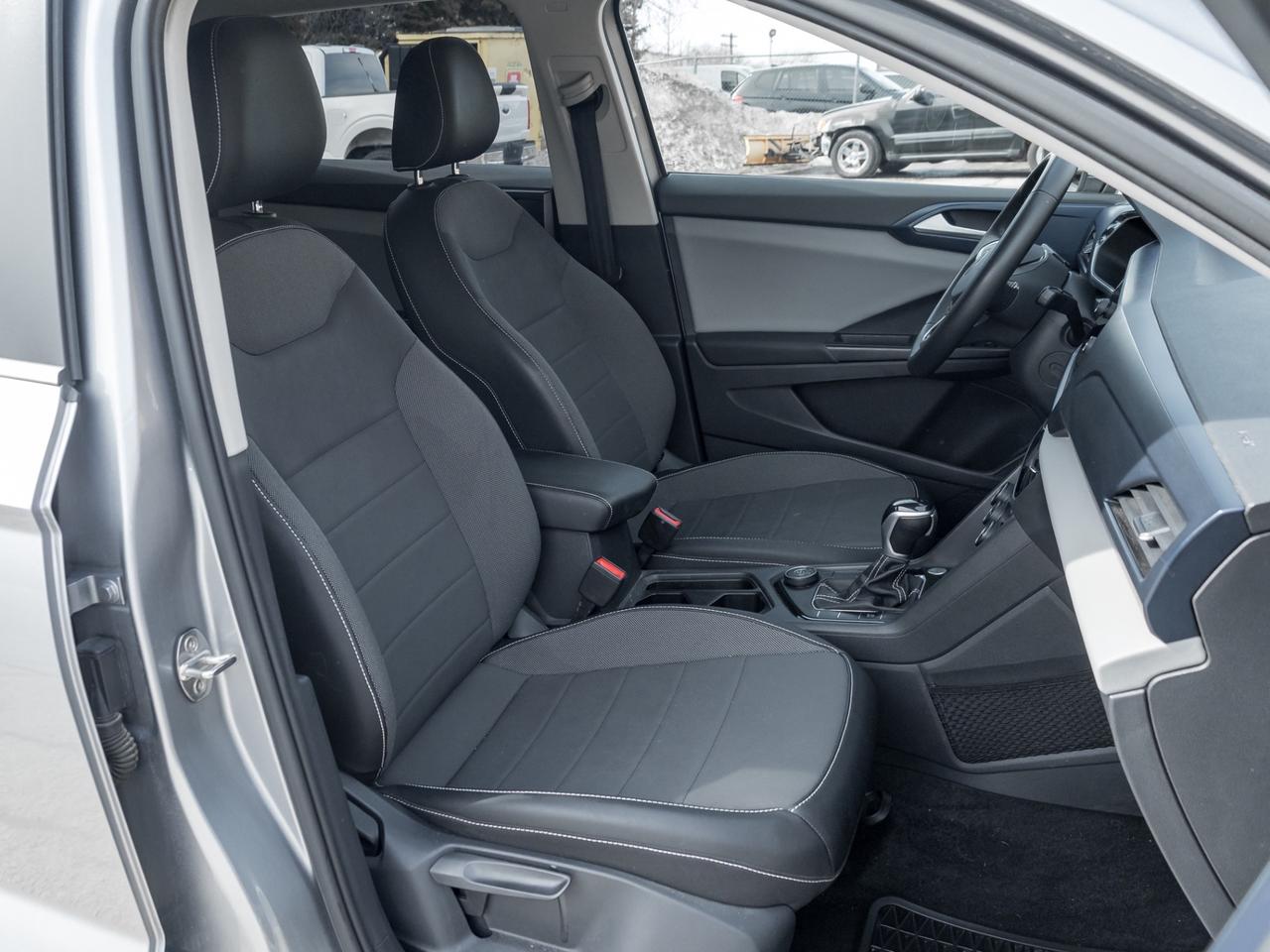 2022 Volkswagen Taos Comfortline 4Motion Photo