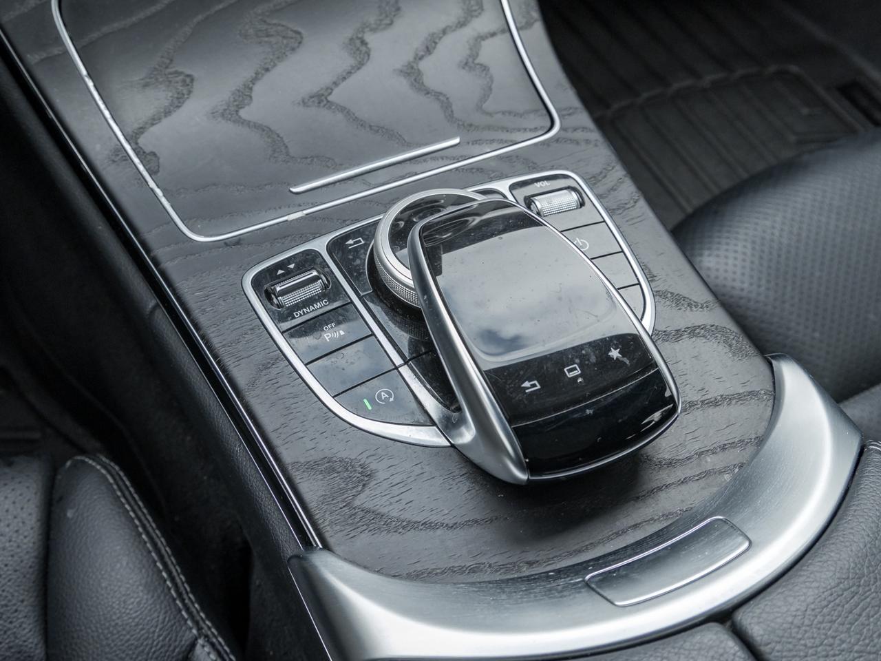 2016 Mercedes-Benz C-Class C300 Sport-Navi-Pano-RearCam-Burmester Sound Photo
