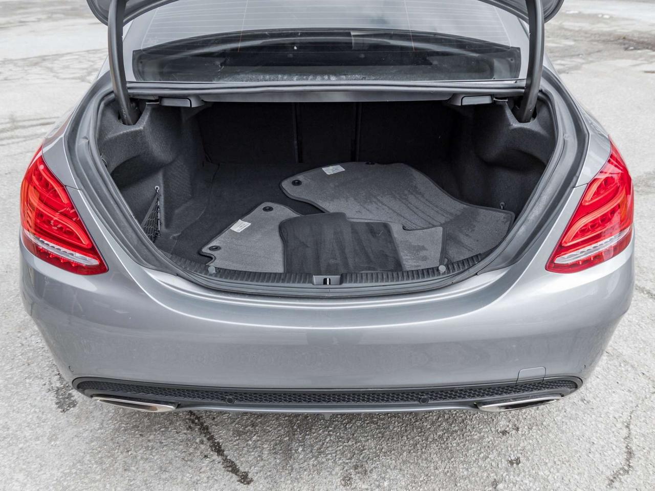 2016 Mercedes-Benz C-Class C300 Sport-Navi-Pano-RearCam-Burmester Sound Photo