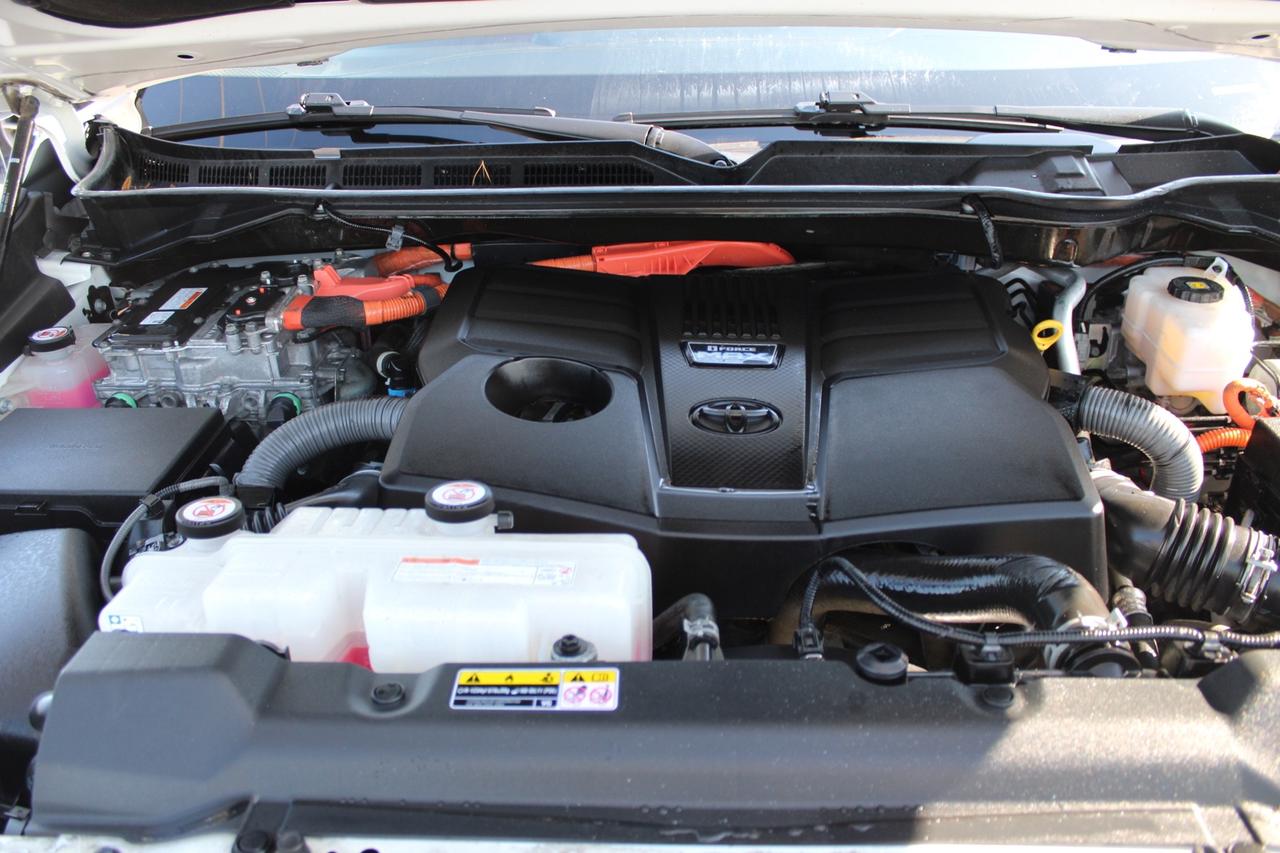 2022 Toyota Tundra TRD PRO HYBRID CrewMax 4WD RED INTERIOR Photo