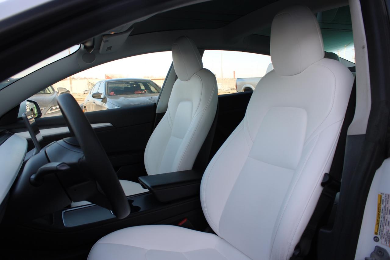 2022 Tesla Model 3 Long Range   Dual Motor   White Interior   One Own Photo