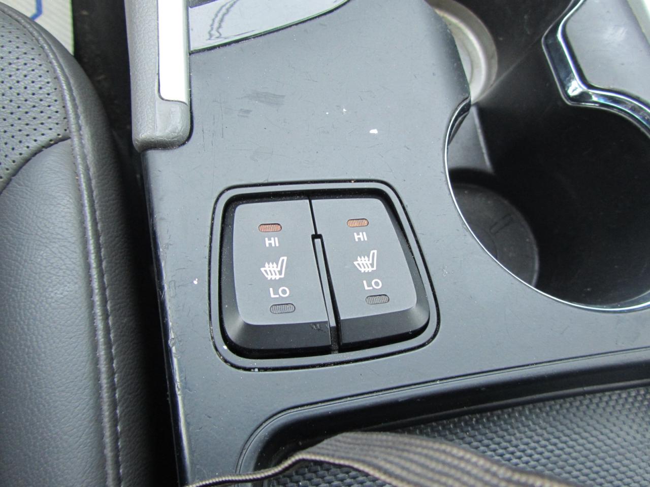 2013 Hyundai Sonata Hybrid 4dr Sdn Limited w/Technology Pkg Photo