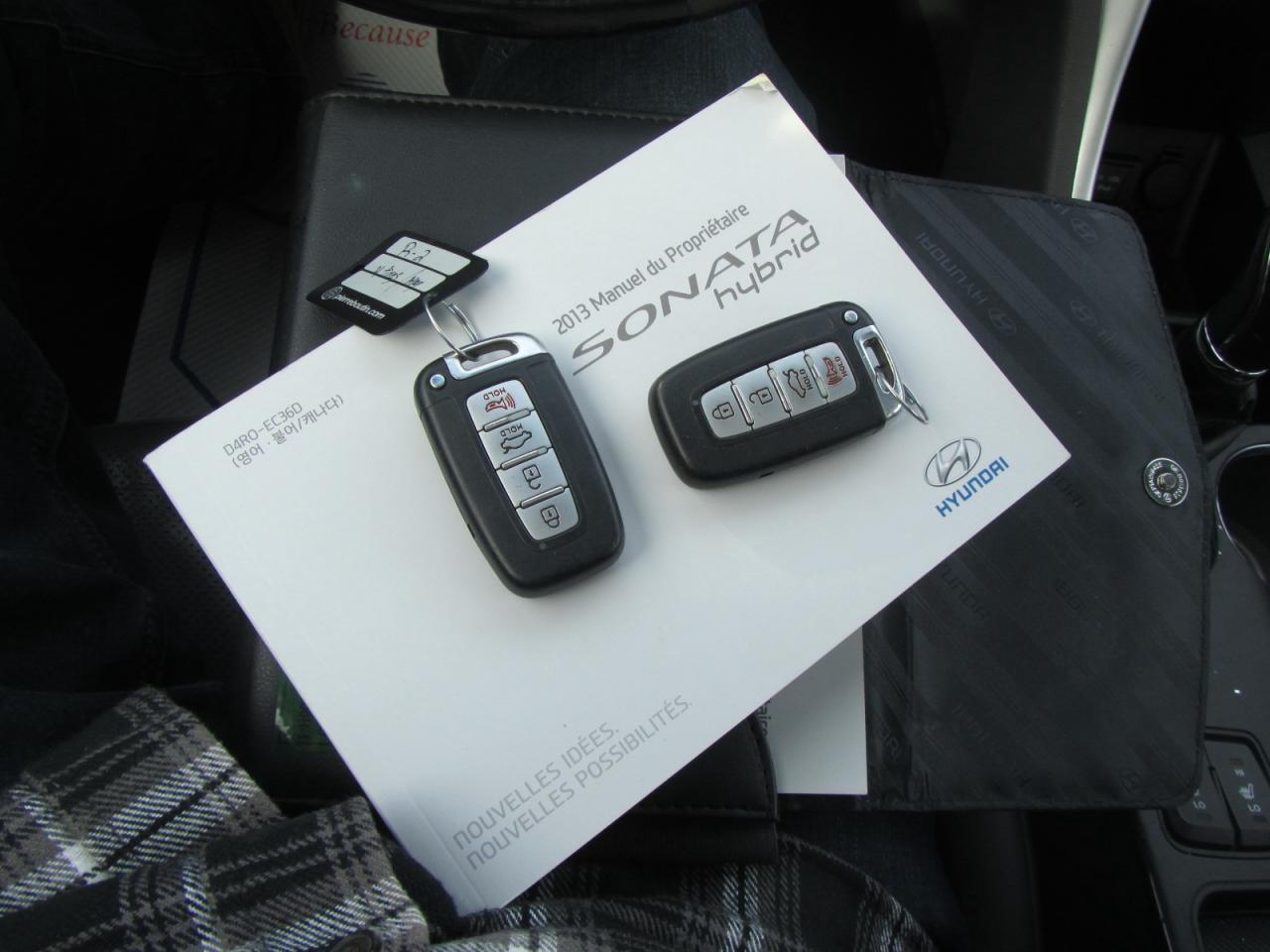 2013 Hyundai Sonata Hybrid 4dr Sdn Limited w/Technology Pkg Photo
