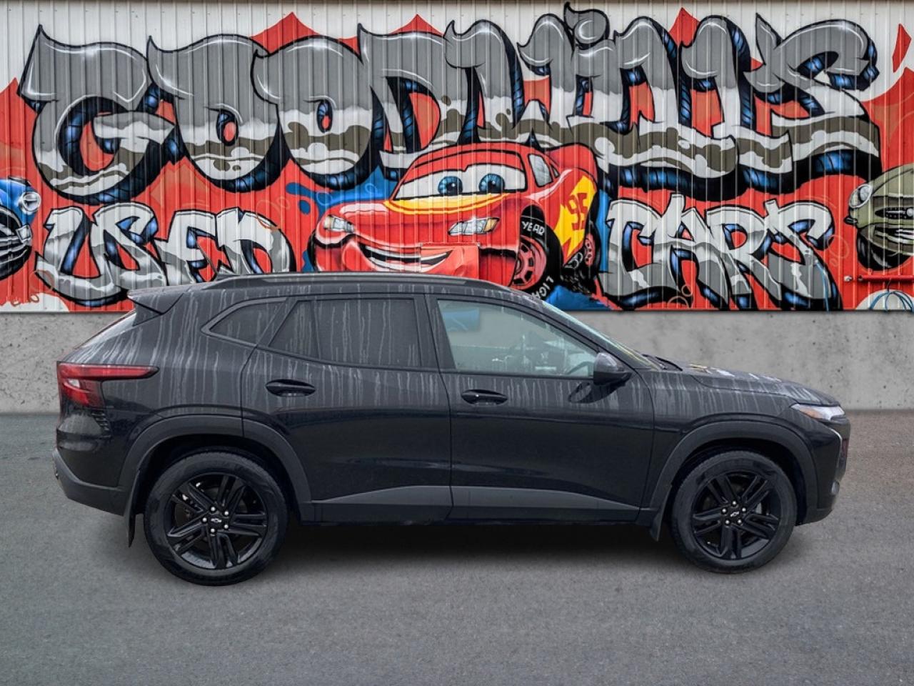 2024 Chevrolet Trax ACTIV PKG, LEATHER, MOONROOF, CLEAN CARFAX! Photo