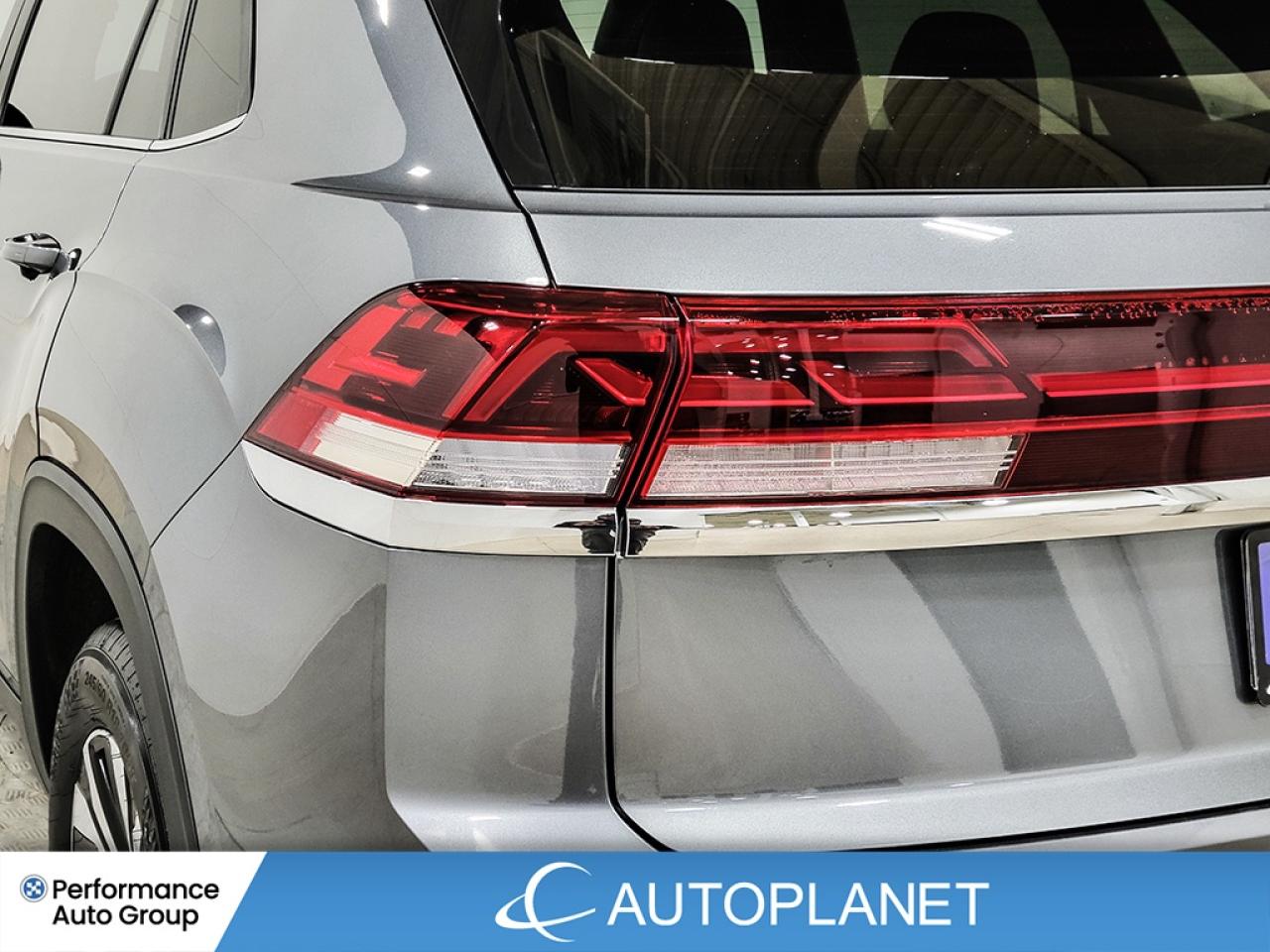 2025 Volkswagen Atlas Cross Sport Comfortline AWD, Heated Seats, Android Auto! Photo