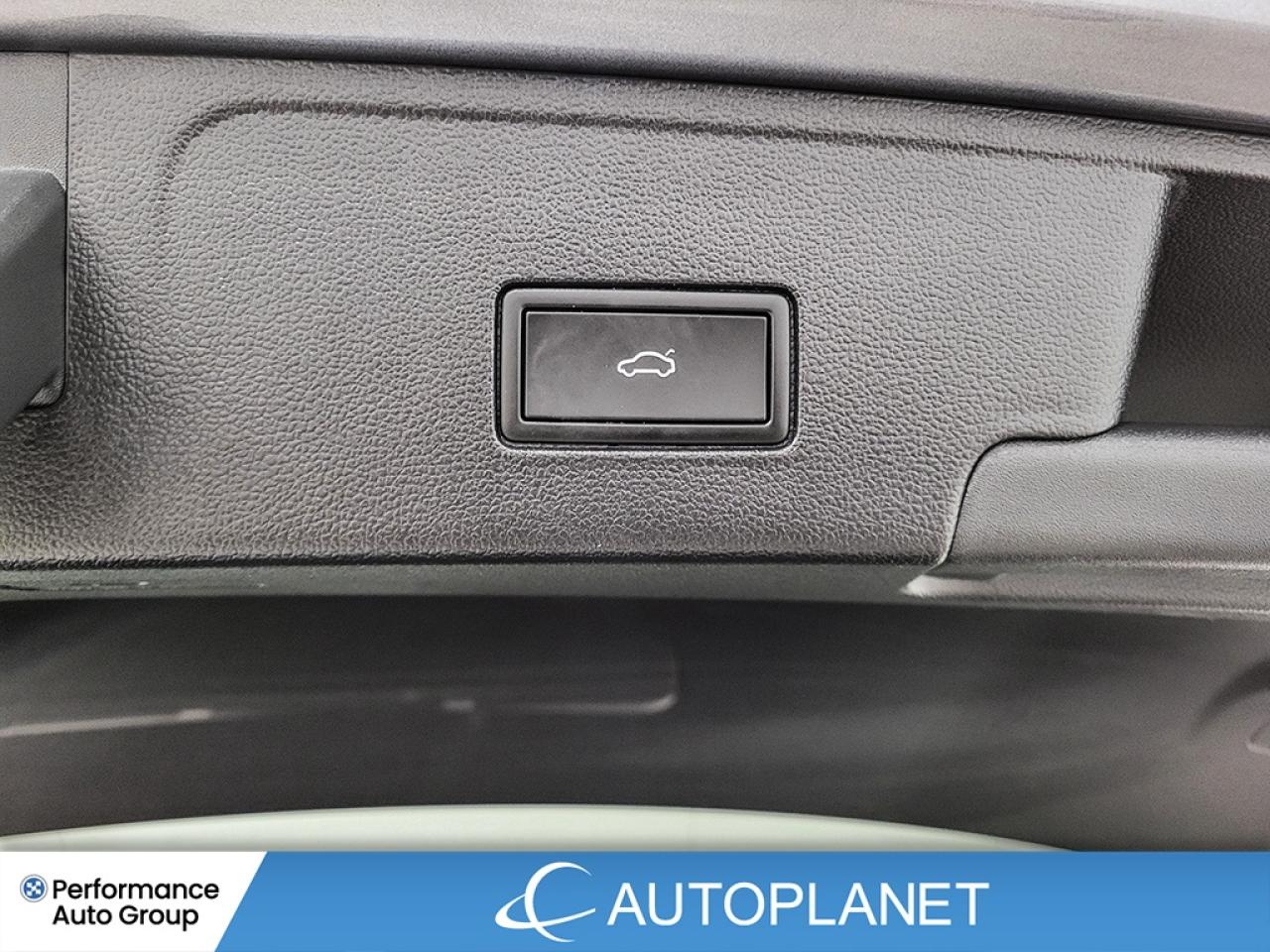 2025 Volkswagen Atlas Cross Sport Comfortline AWD, Heated Seats, Android Auto! Photo