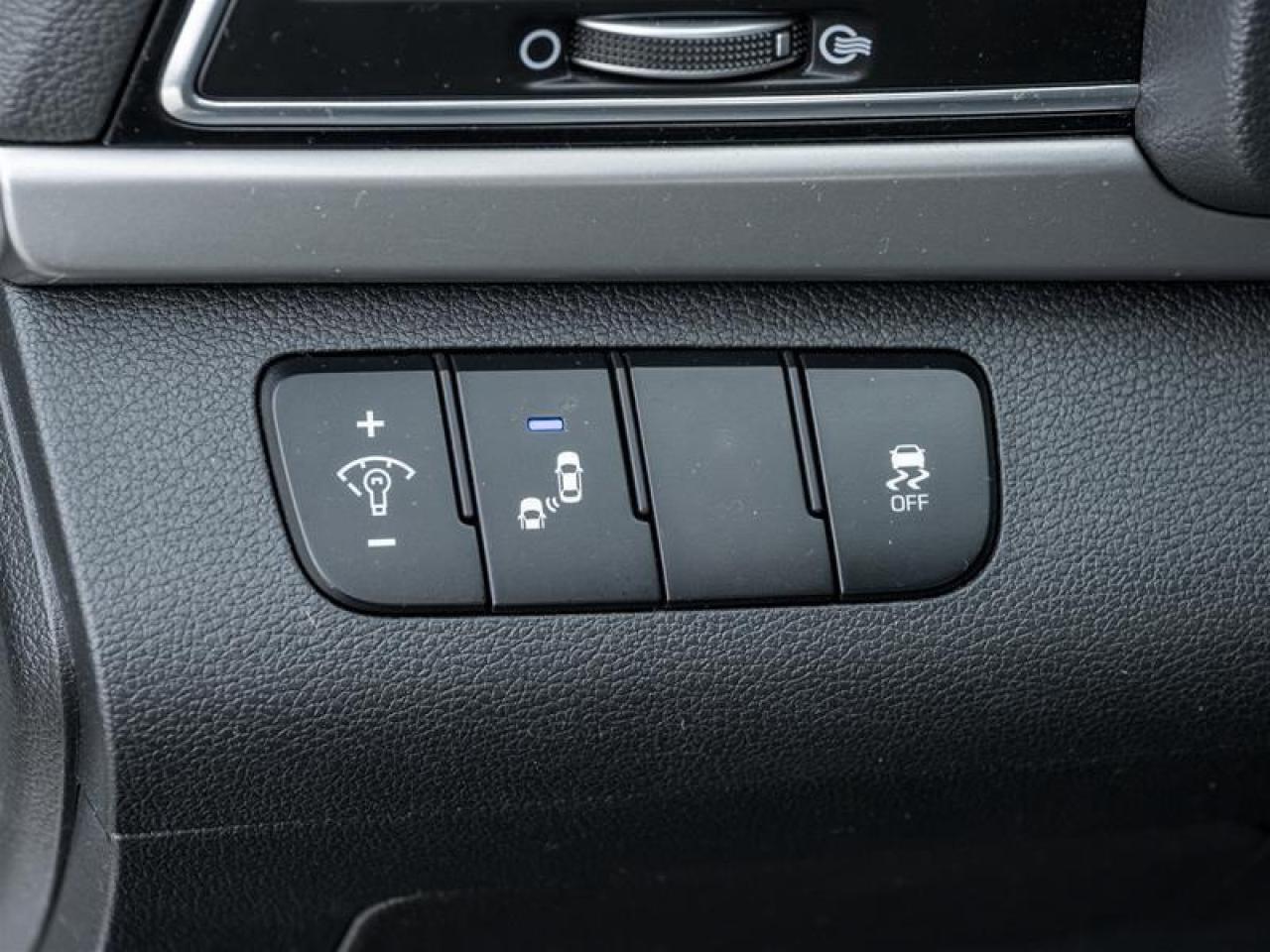 2017 Hyundai Elantra Limited SE (A6) 4dr Sedan Photo