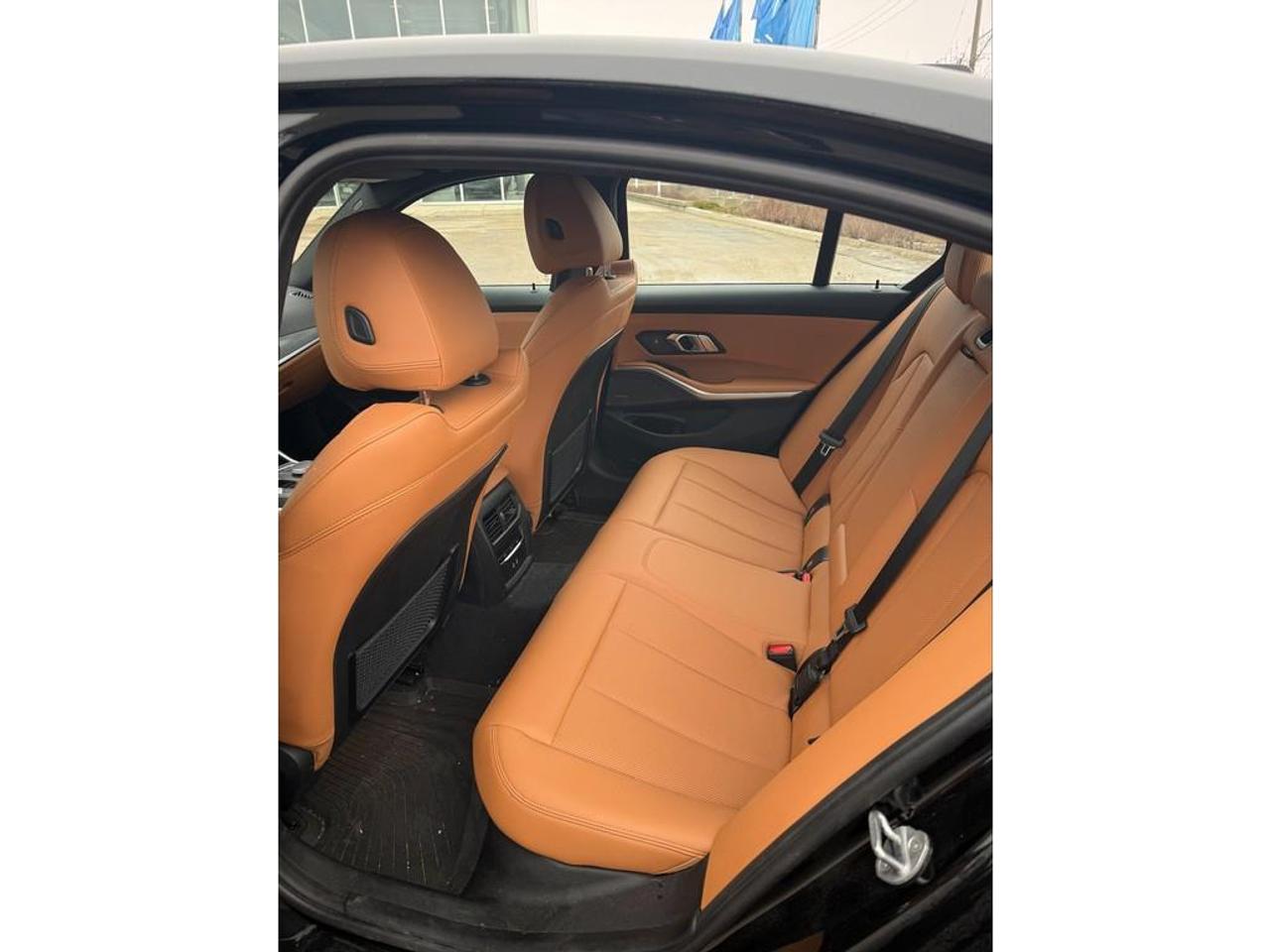 2023 BMW M340 i xDrive 4dr All-Wheel Drive Sedan Photo3