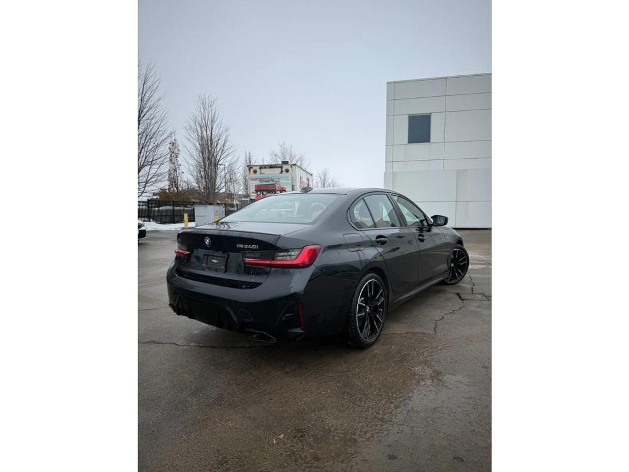 2023 BMW M340 i xDrive 4dr All-Wheel Drive Sedan Photo2