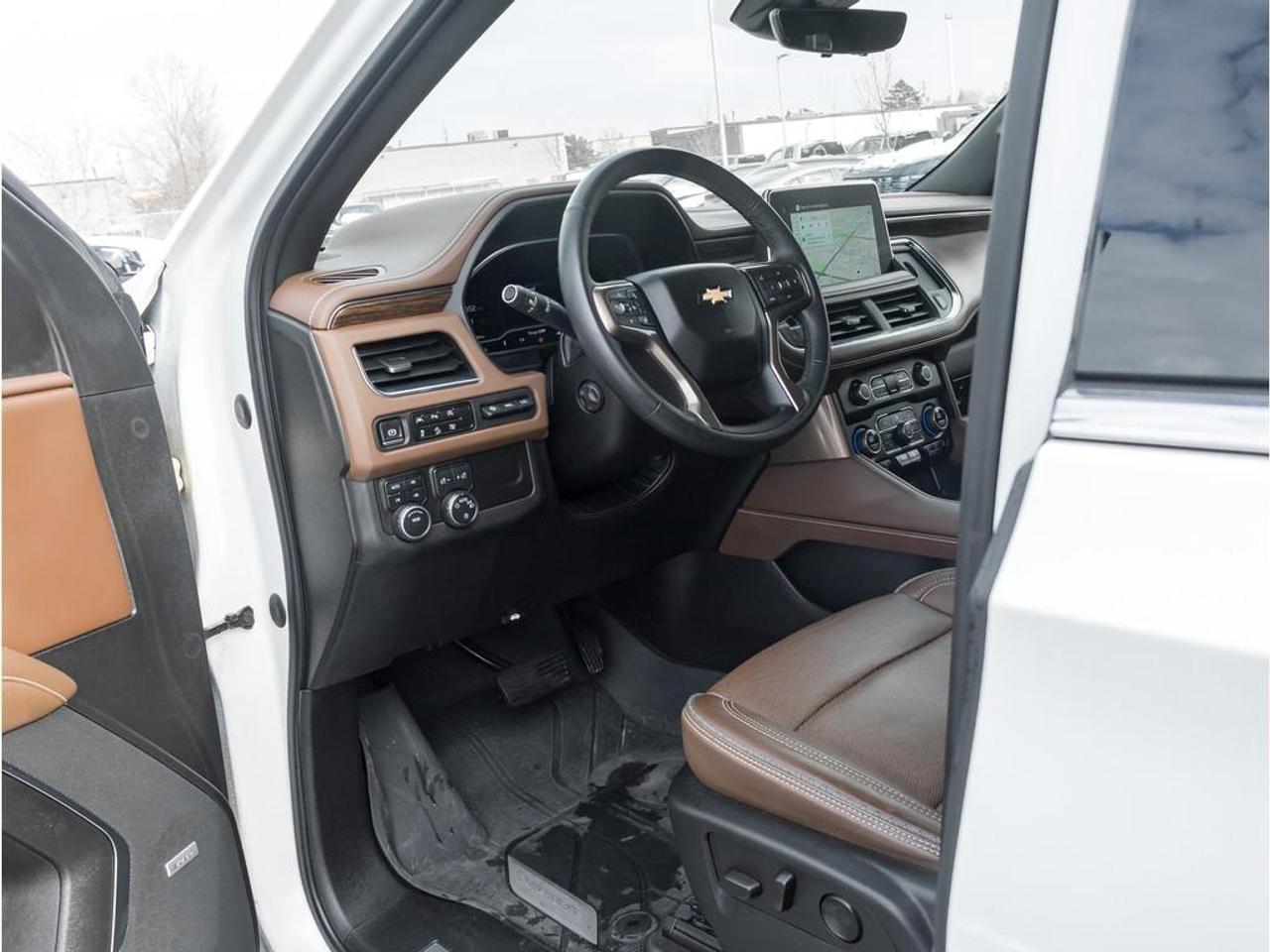 2023 Chevrolet Suburban High Country 4x4 Photo