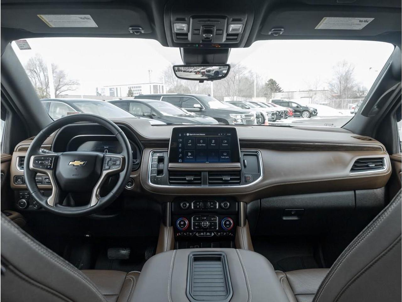 2023 Chevrolet Suburban High Country 4x4 Photo