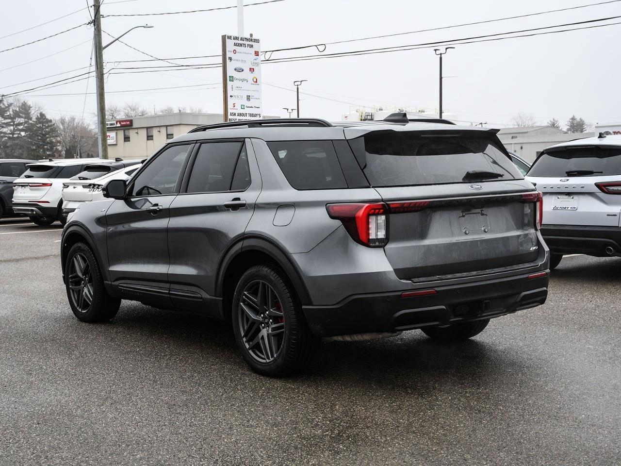 2025 Ford Explorer ST-Line Panoroof   ACC + Lane Keeping Aid Photo3