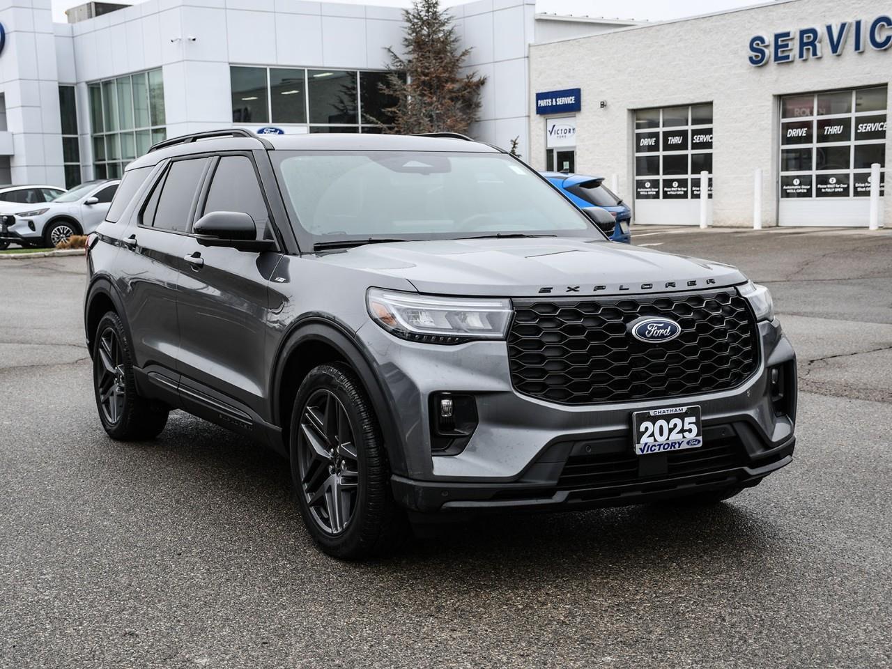 2025 Ford Explorer ST-Line Panoroof   ACC + Lane Keeping Aid Photo