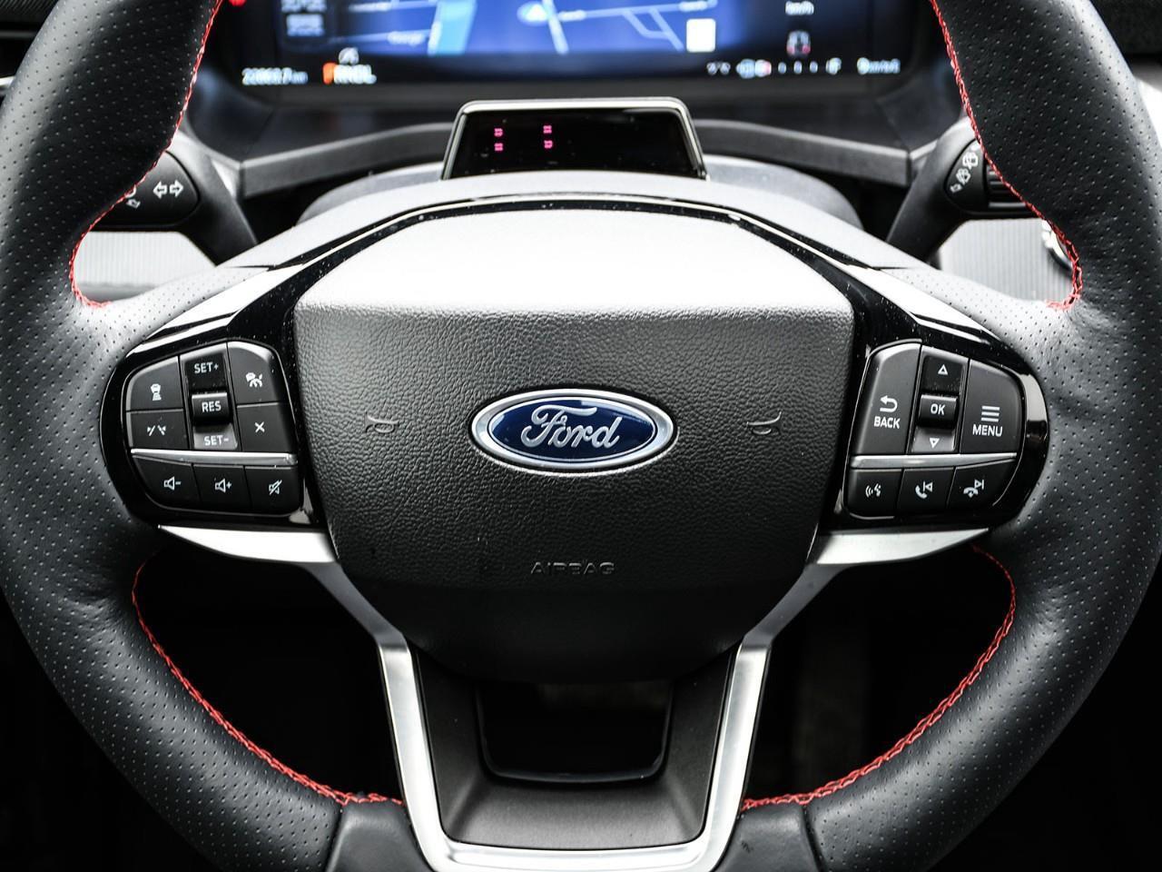 2025 Ford Explorer ST-Line Panoroof   ACC + Lane Keeping Aid Photo