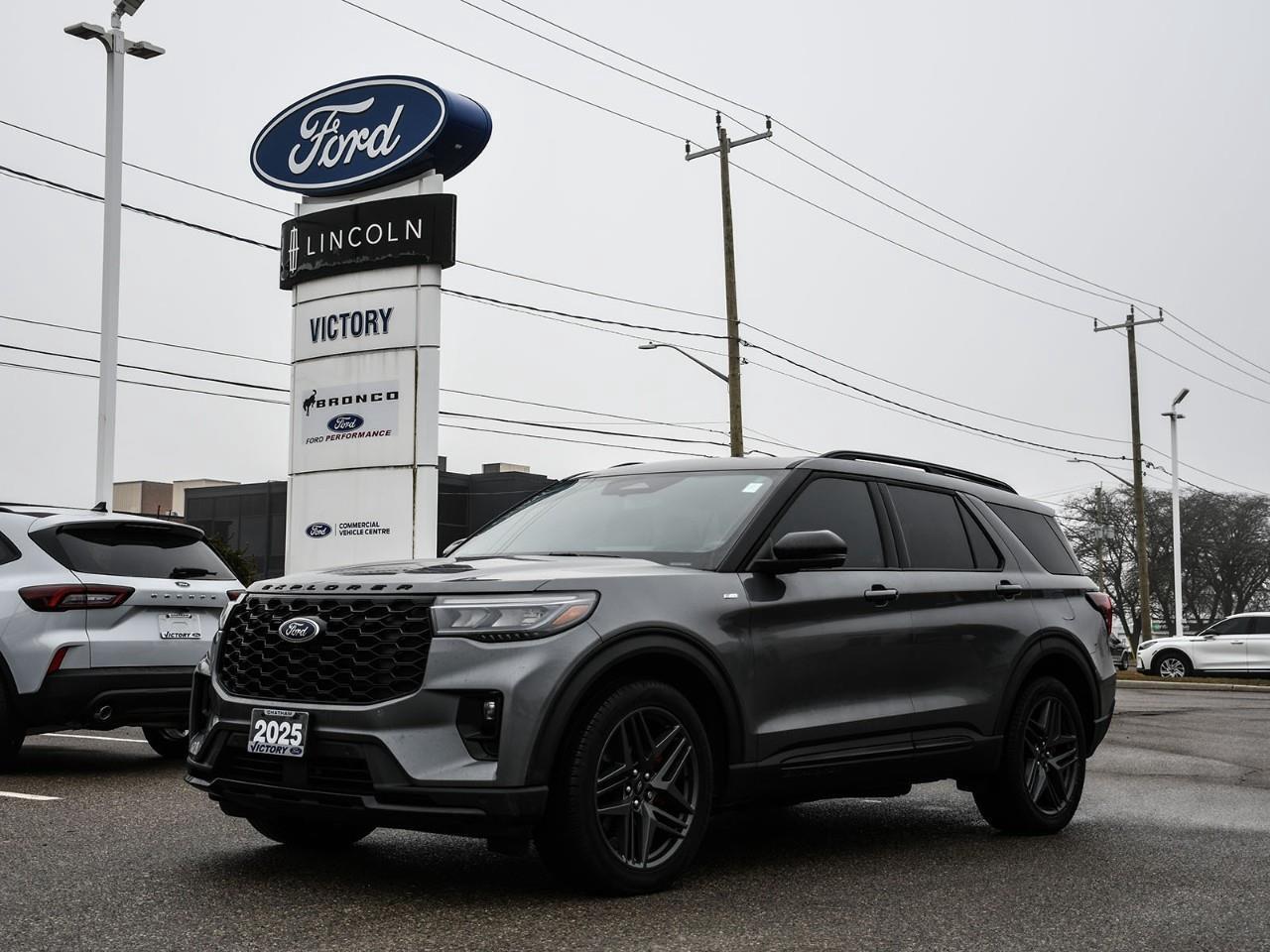 2025 Ford Explorer ST-Line Panoroof   ACC + Lane Keeping Aid Photo