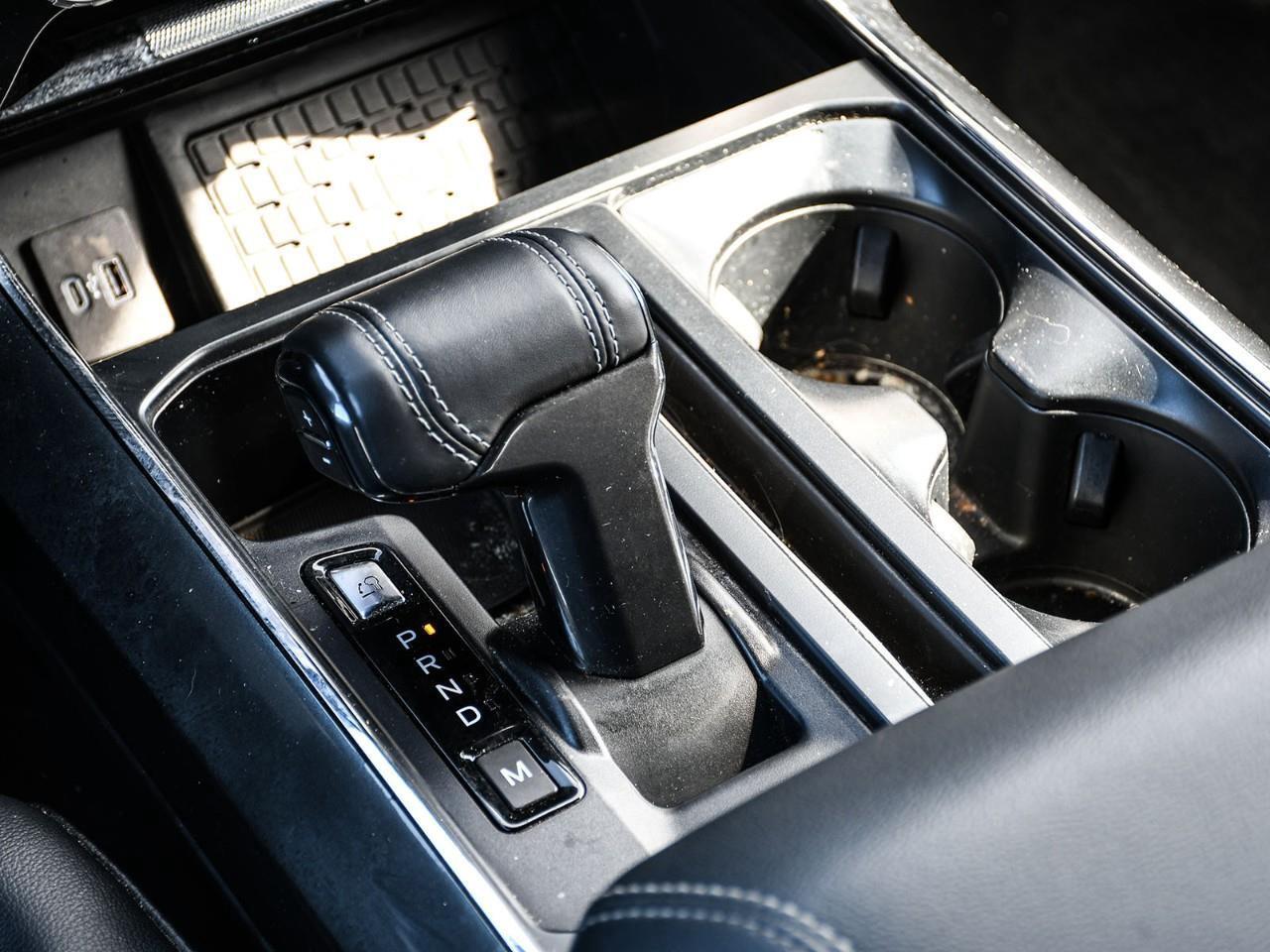 2023 Ford F-150 Lariat Twin Panel Moonroof   ACC + Lane Keeping Photo