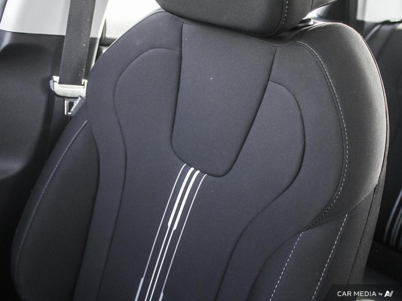 2022 Hyundai Elantra Preferred w/Sun & Tech Pkg 4dr Sedan Photo