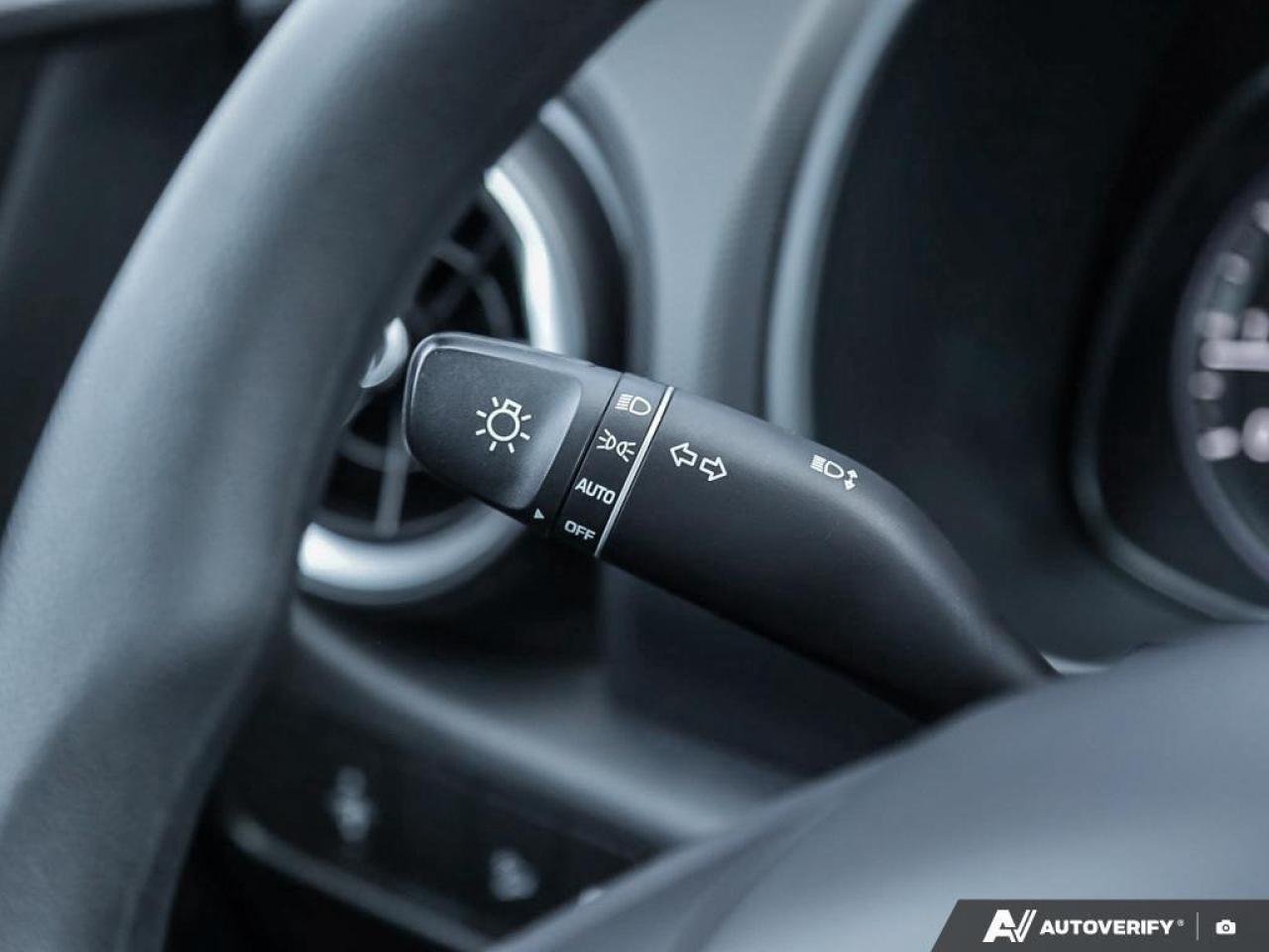 2022 Hyundai KONA 2.0L Essential 4dr Front-Wheel Drive Photo