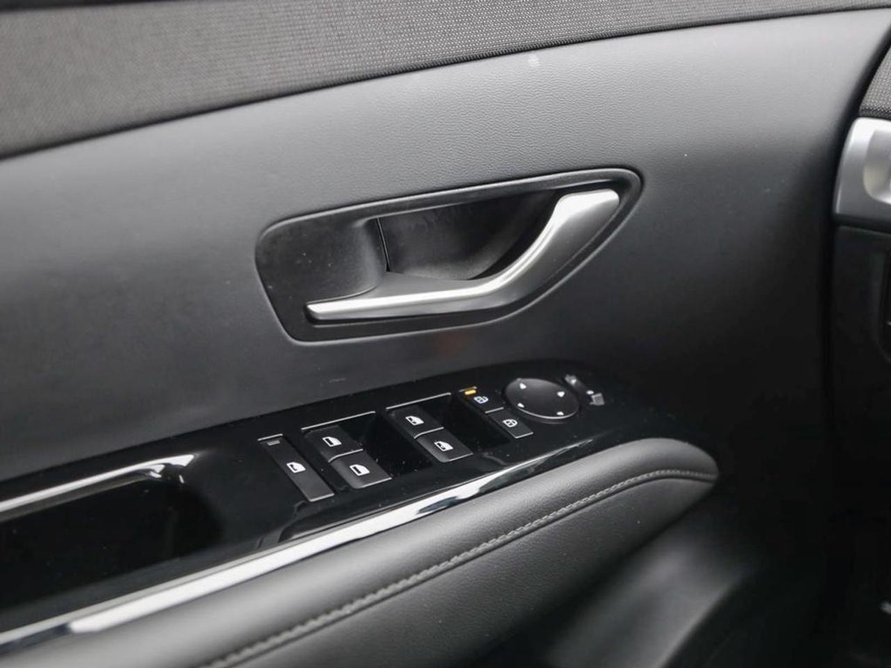 2025 Hyundai Tucson Hybrid Ultimate 4dr All-Wheel Drive Photo