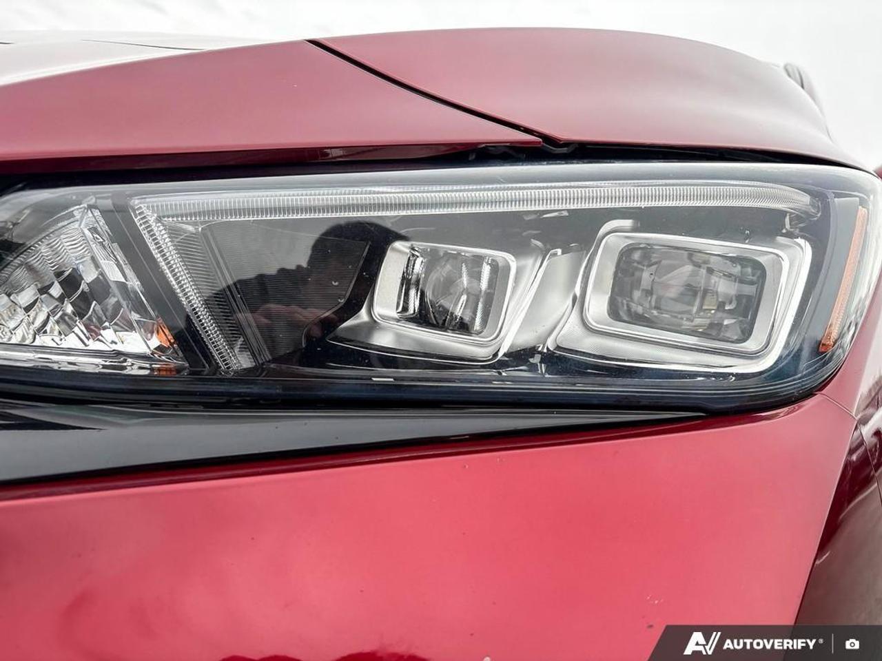 2018 Nissan Leaf SL 4dr Hatchback Photo