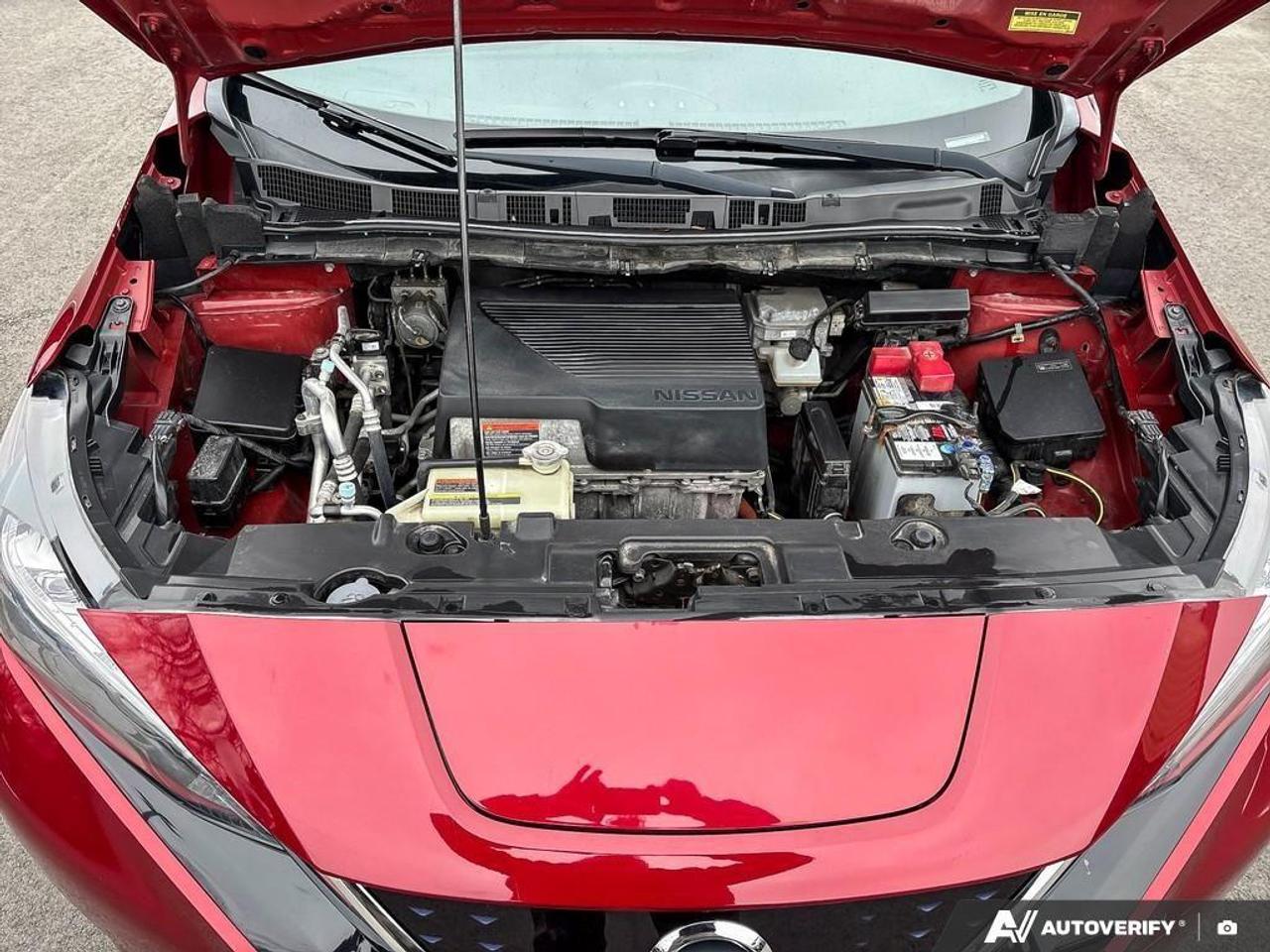 2018 Nissan Leaf SL 4dr Hatchback Photo