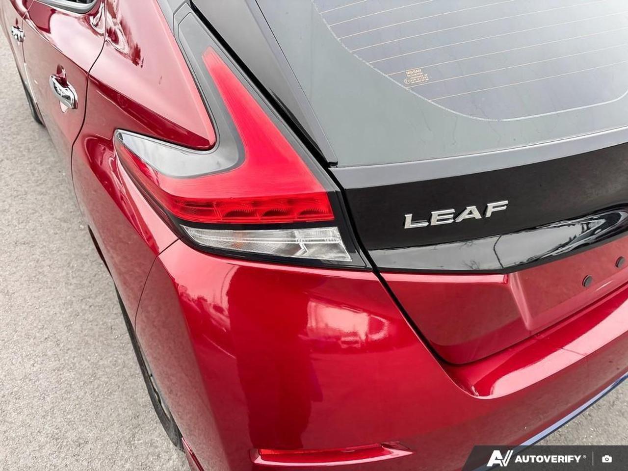 2018 Nissan Leaf SL 4dr Hatchback Photo