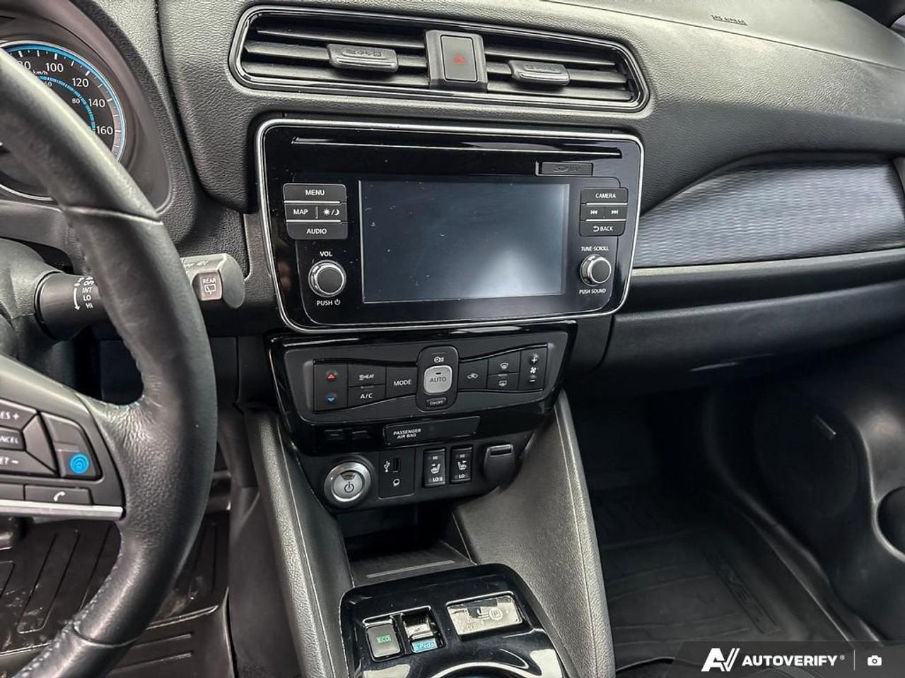 2018 Nissan Leaf SL 4dr Hatchback Photo