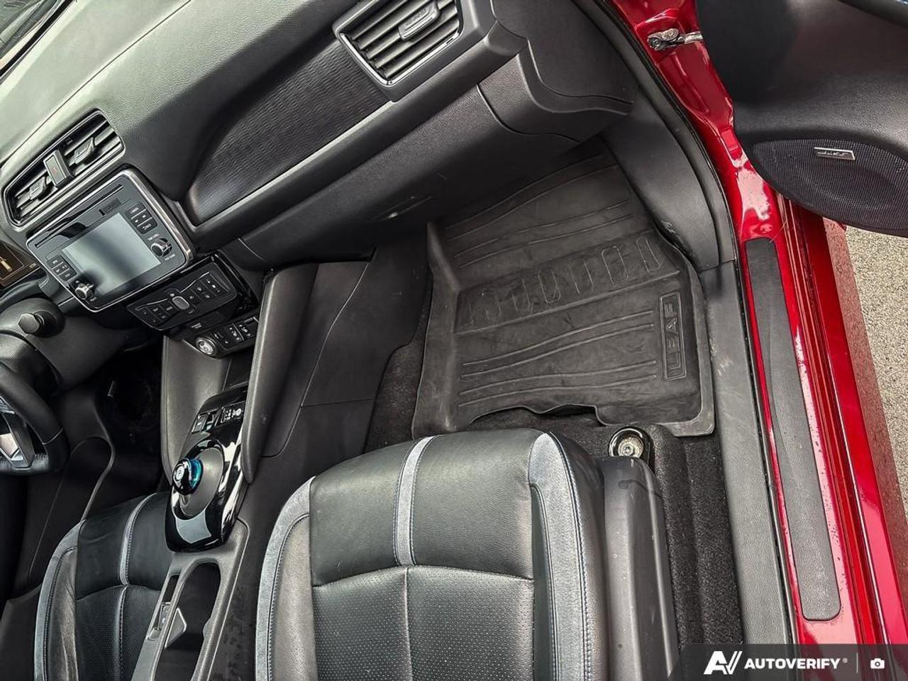 2018 Nissan Leaf SL 4dr Hatchback Photo