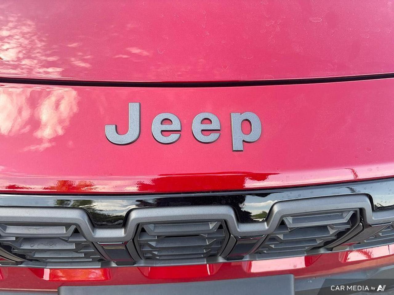 2026 Jeep Cherokee Overland 4dr 4x4 Photo