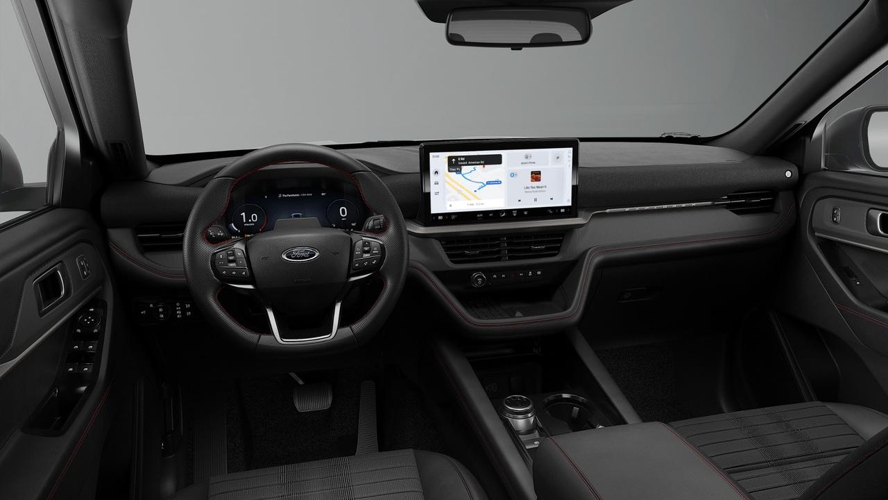 2026 Ford Explorer ST-Line Photo