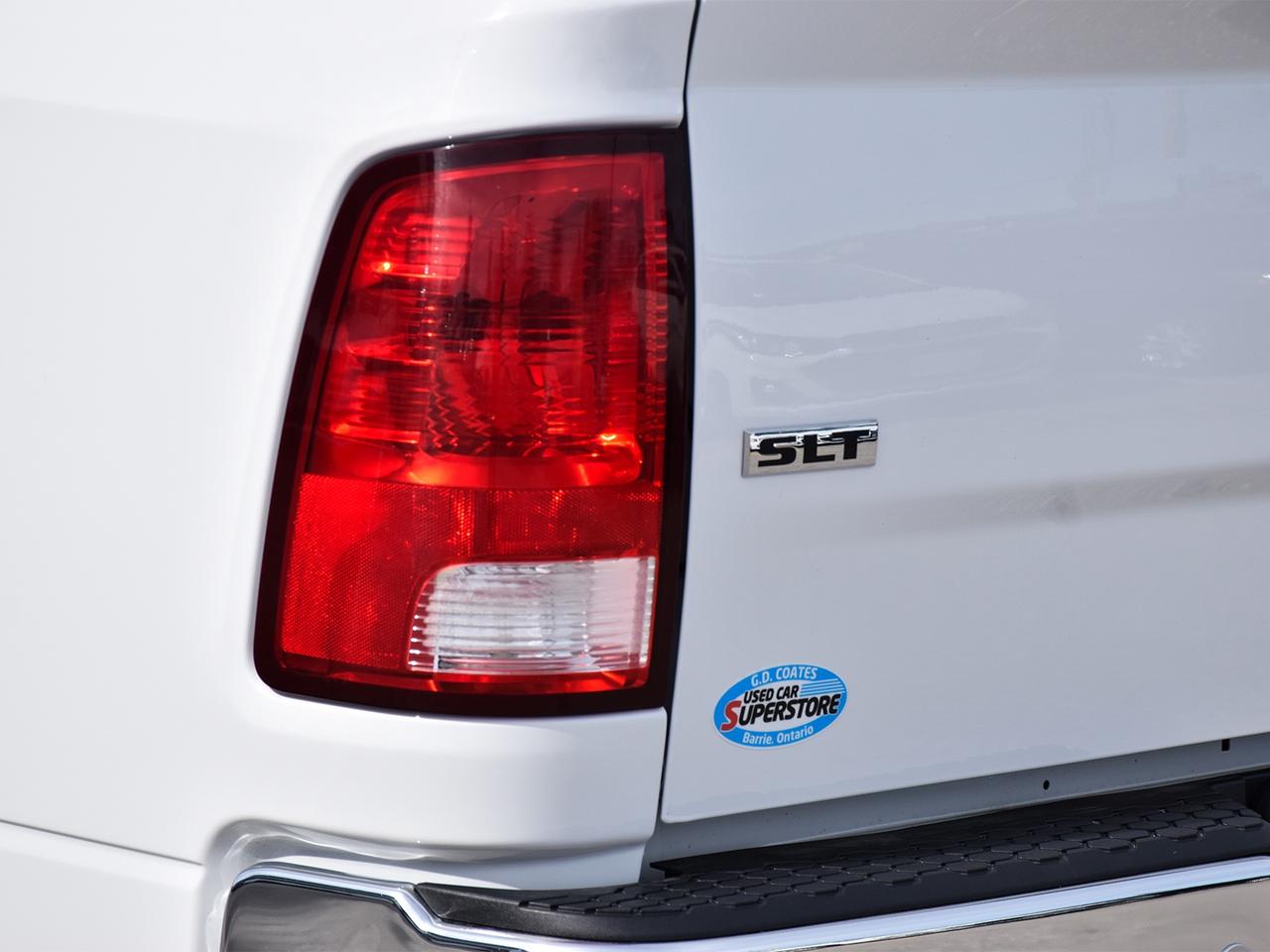 2022 RAM 1500 Classic SLT Crew Cab 4x4 ~Heated Seats ~Bluetooth ~Camera Photo