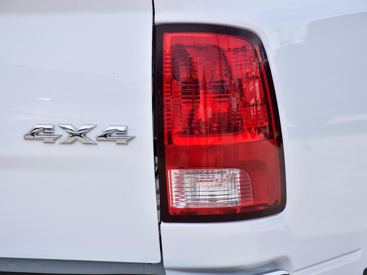 2022 RAM 1500 Classic SLT Crew Cab 4x4 ~Heated Seats ~Bluetooth ~Camera Photo