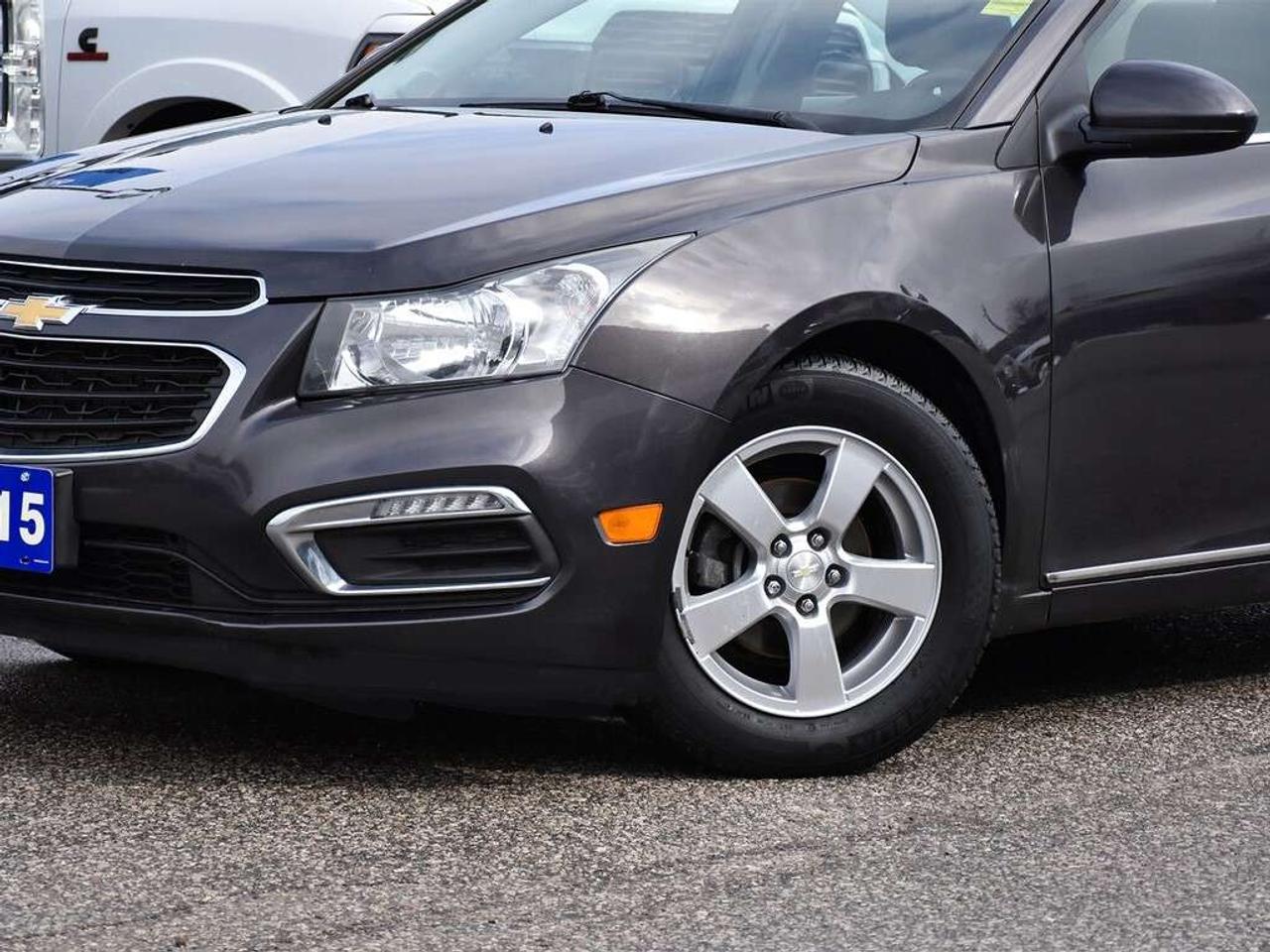 2015 Chevrolet Cruze LT ~Nav ~Camera ~Heated Leather ~Moonroof ~Alloys Photo5