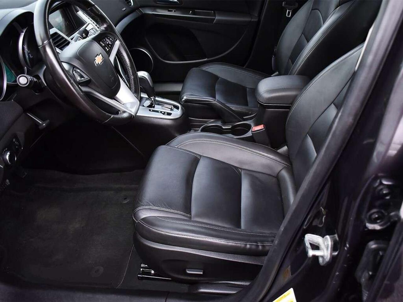 2015 Chevrolet Cruze LT ~Nav ~Camera ~Heated Leather ~Moonroof ~Alloys Photo