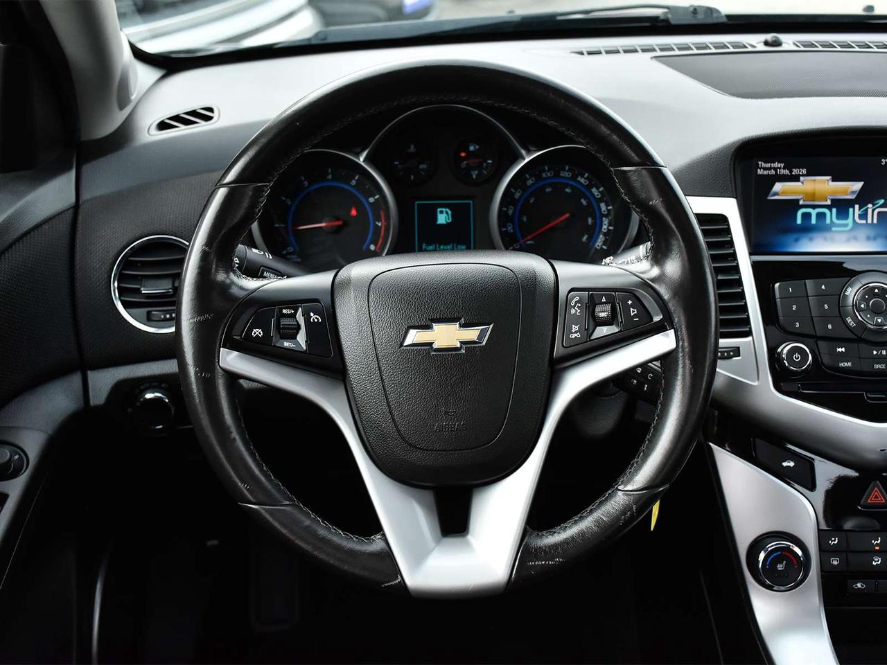 2015 Chevrolet Cruze LT ~Nav ~Camera ~Heated Leather ~Moonroof ~Alloys Photo