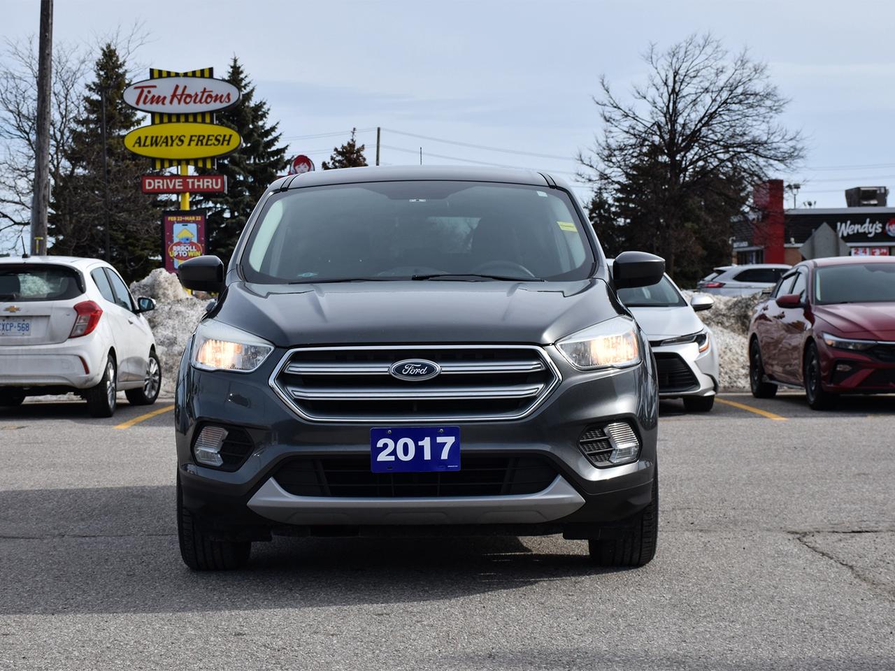 2017 Ford Escape SE 4x4 ~Heated Seats ~Bluetooth ~Camera ~Alloys Photo