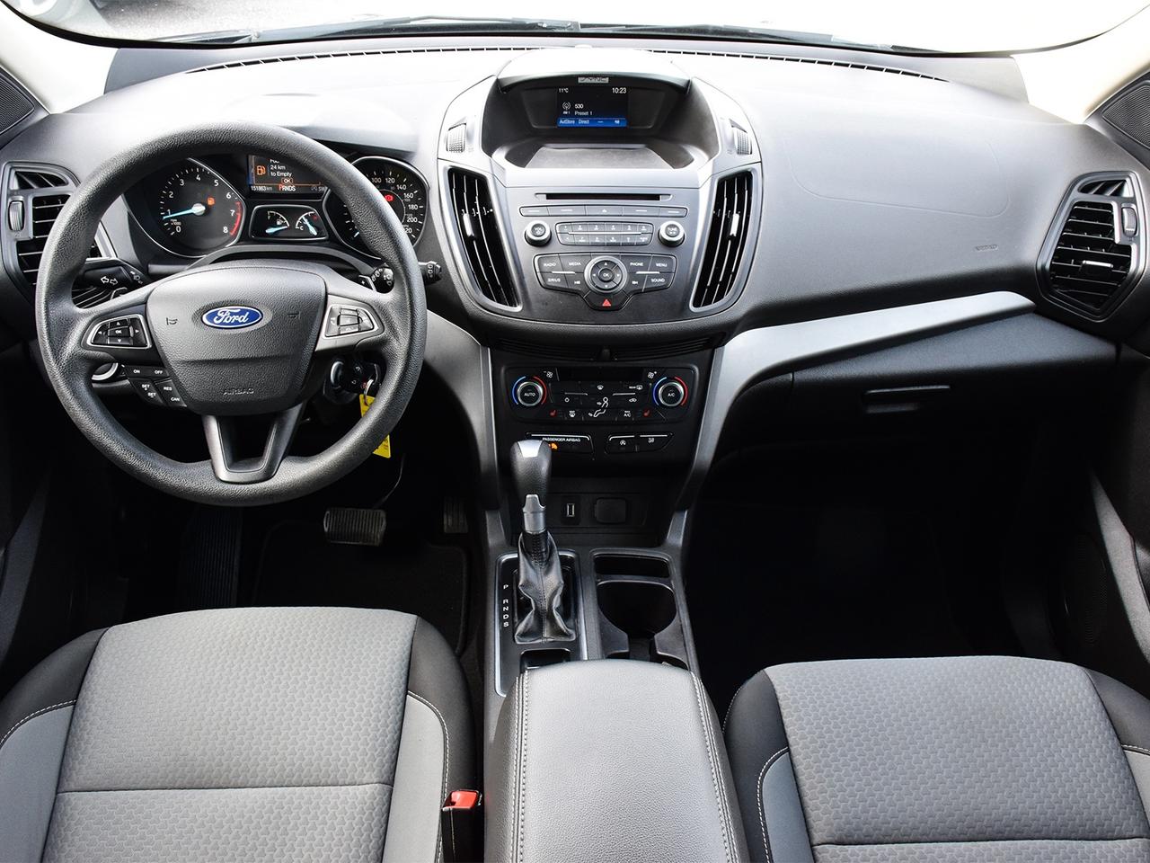 2017 Ford Escape SE 4x4 ~Heated Seats ~Bluetooth ~Camera ~Alloys Photo