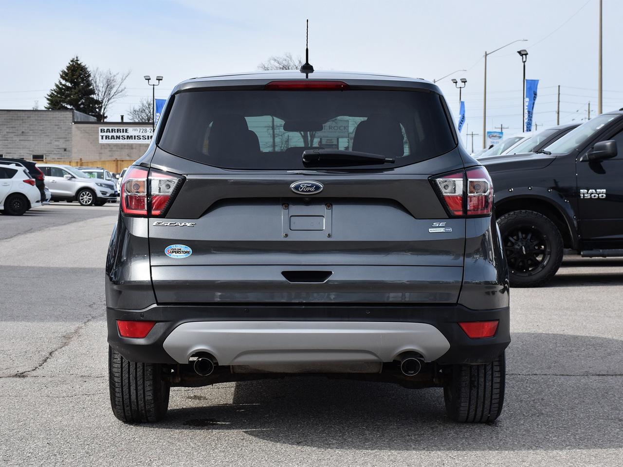 2017 Ford Escape SE 4x4 ~Heated Seats ~Bluetooth ~Camera ~Alloys Photo4