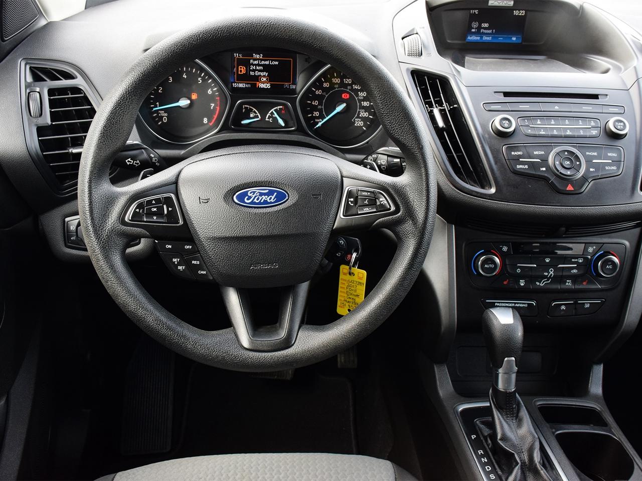 2017 Ford Escape SE 4x4 ~Heated Seats ~Bluetooth ~Camera ~Alloys Photo