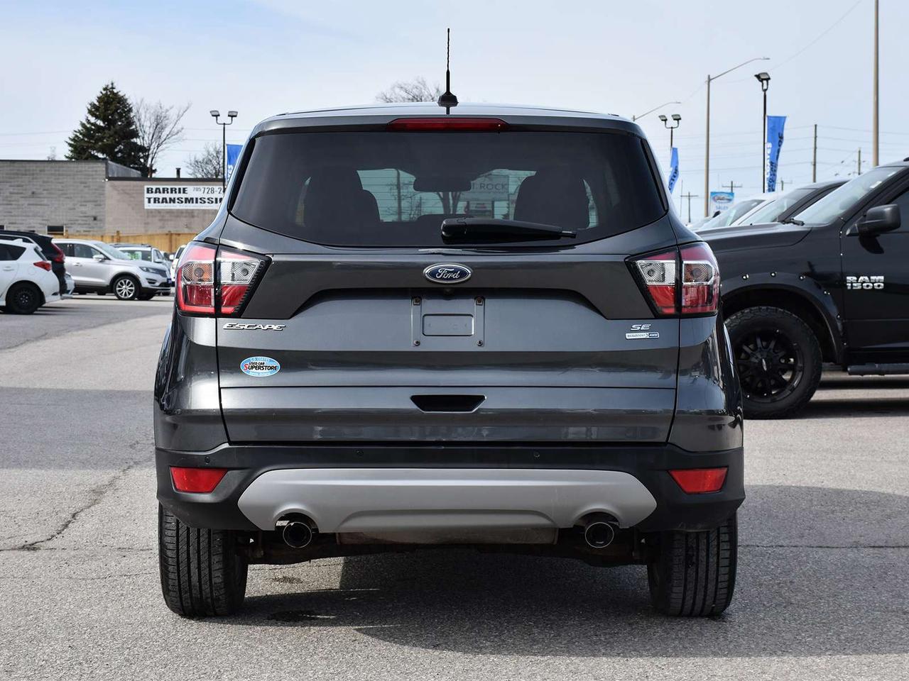 2017 Ford Escape SE 4x4 ~Heated Seats ~Bluetooth ~Camera ~Alloys Photo4