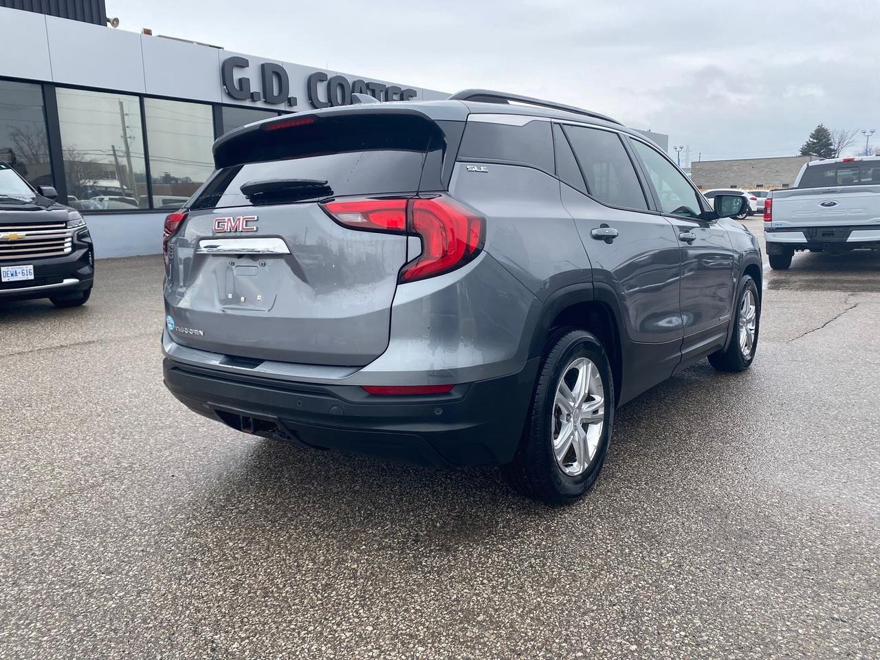 2018 GMC Terrain SLE Diesel ~Nav ~Heated Seats ~Moonroof ~Bluetooth Photo3