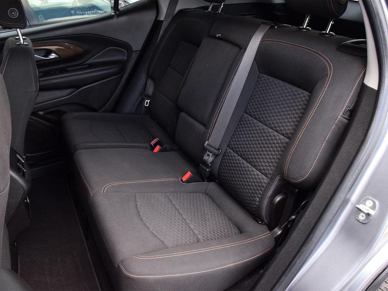 2018 GMC Terrain SLE Diesel ~Nav ~Camera ~Heated Seats ~Pano Roof Photo