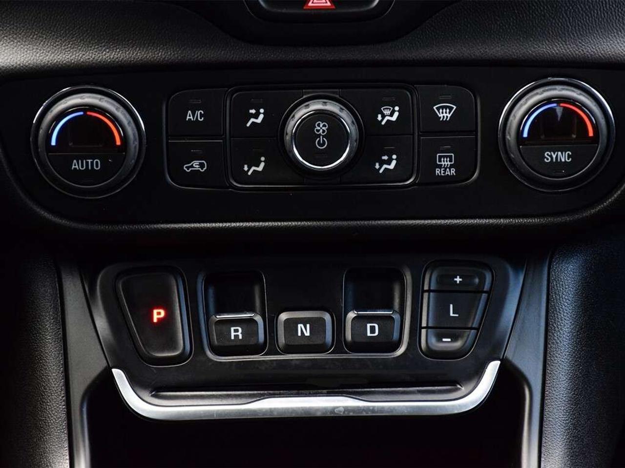 2018 GMC Terrain SLE Diesel ~Nav ~Camera ~Heated Seats ~Pano Roof Photo