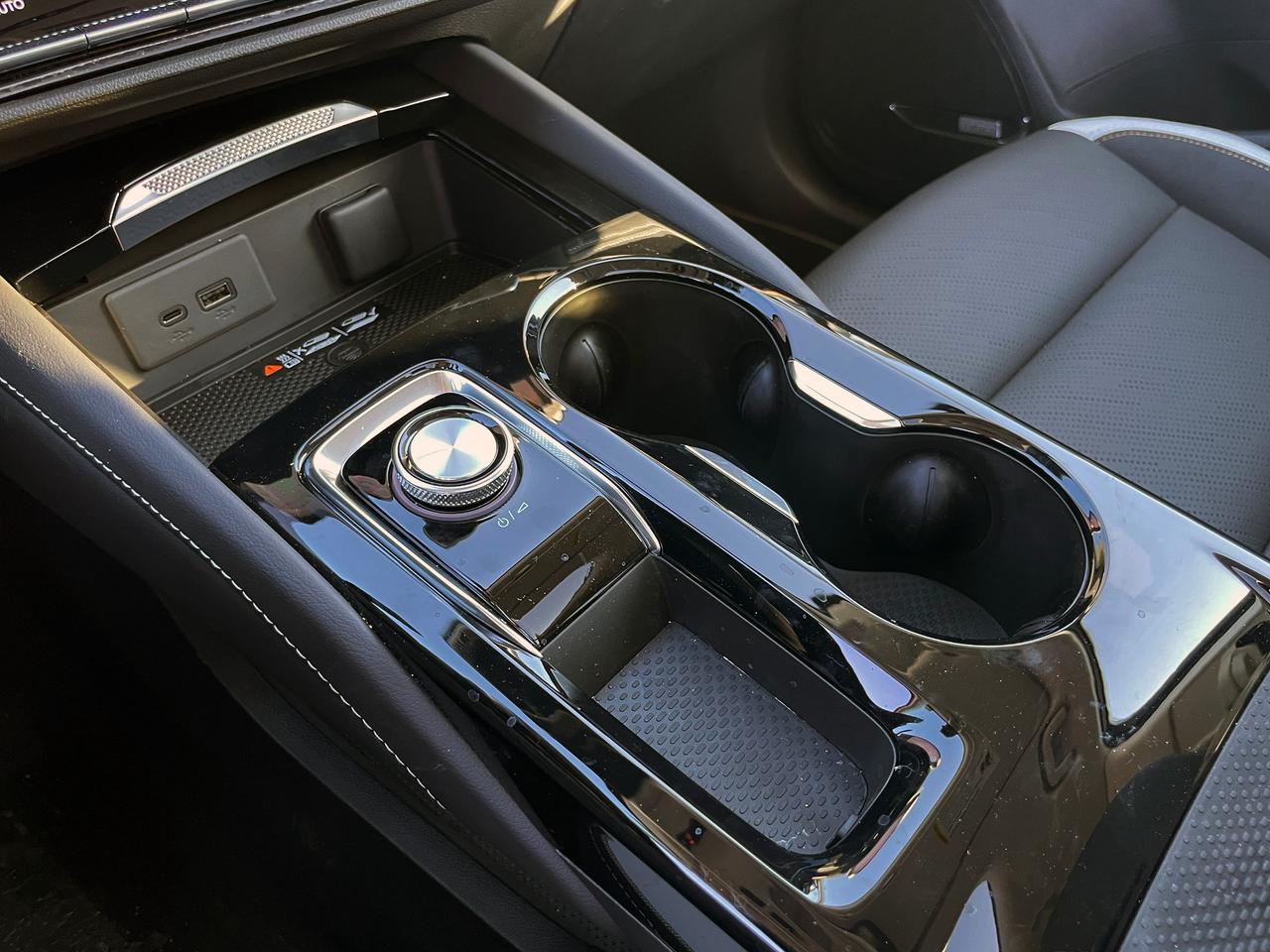 2026 Buick Envision Sport Touring 4dr All-Wheel Drive Photo