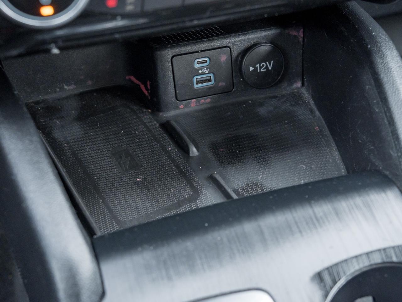 2022 Ford Escape Titanium Hybrid 4dr All-Wheel Drive Photo